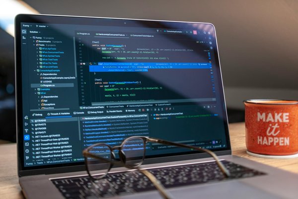 Nachhaltige Städte-Logistik: Innovative Tipps zur ökoeffizienten Routenoptimierung im urbanen Lieferverkehr